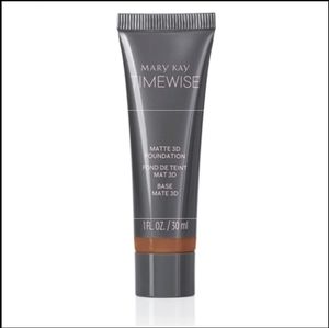 Mary Kay Timewise Matte 3D Foundation Combination Oily skin W150 Bronze 3 NEW